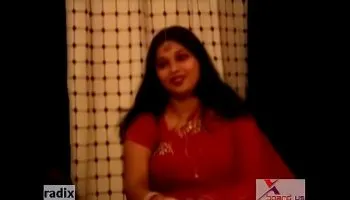 Chubby indian babe in red sari