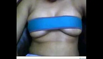 Sexy indian girl exposes tits wildly