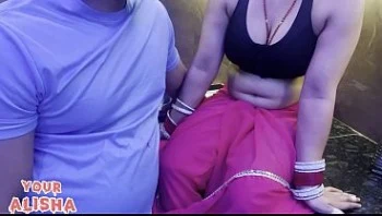 Padosan chudakad aunty ki chudai ft alisha