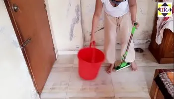 Dirty indian Girl Madhu Gives Handjob