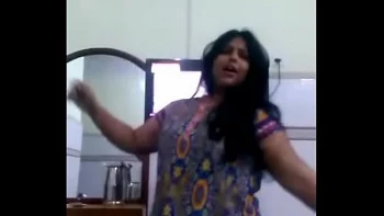 Saurabhee chakarborty mast chudai ke baad dance