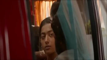Tamil actress rashmika mandanna and allu arjun love story